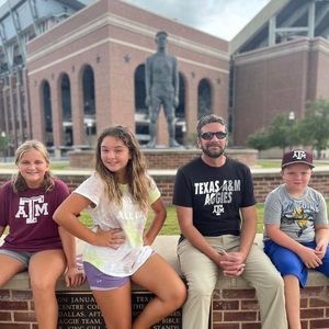 Meet your Posher, James